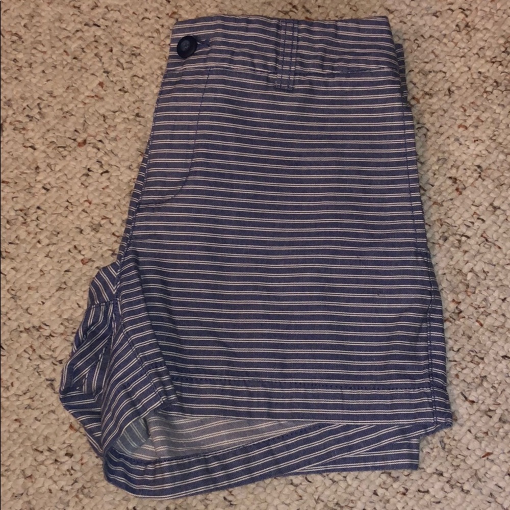 Gap chambray striped shorts